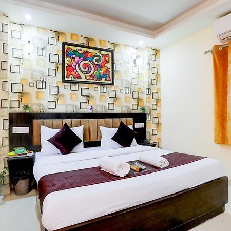 Hotel Luxury Global Νέο Δελχί Εξωτερικό φωτογραφία